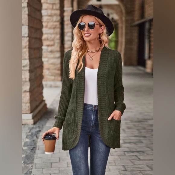 Cozy Elegance Open Front Cardigan with Pockets - Picture 2 of 4